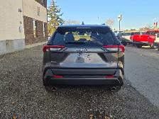 2023 Toyota RAV4 XLE AWD - Photo 4