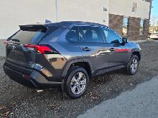 2023 Toyota RAV4 XLE AWD - Photo 5