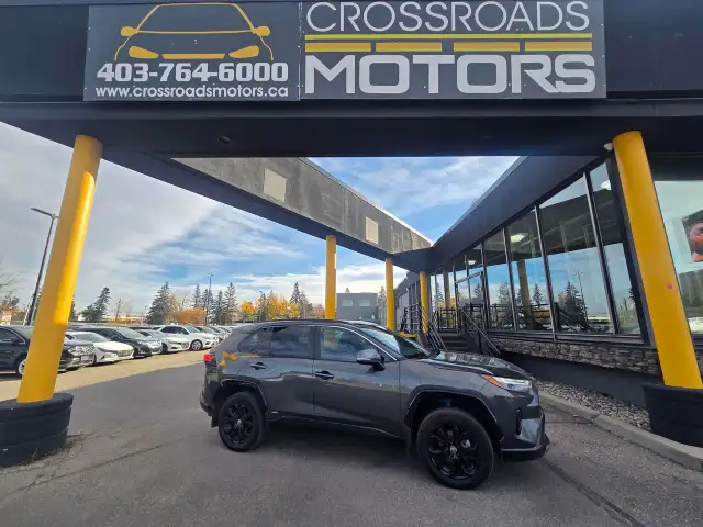 2023 Toyota RAV4 Hybrid SE AWD-1 Owner-No Accidents-Dealer Servi