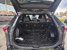 2023 Toyota RAV4 Hybrid SE AWD-1 Owner-No Accidents-Dealer Servi - Photo 8