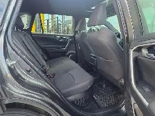 2023 Toyota RAV4 Hybrid SE AWD-1 Owner-No Accidents-Dealer Servi - Photo 12