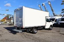 2026 GMC SAVANA 3500 CUBE 12 PIEDS DECK / CAMION NEUF / 5 KM / T - Photo 6