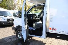 2026 GMC SAVANA 3500 CUBE 12 PIEDS DECK / CAMION NEUF / 5 KM / T - Photo 19