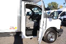2026 GMC SAVANA 3500 CUBE 12 PIEDS DECK / CAMION NEUF / 5 KM / T - Photo 21
