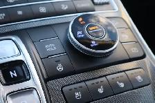 2023 Hyundai Santa Fe Hybrid - Photo 17