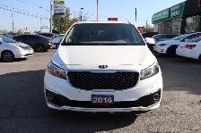 2016 Kia Sedona - Photo 2