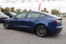 2023 Tesla Model 3 - Photo 5
