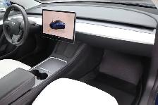 2023 Tesla Model 3 - Photo 11