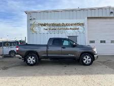2014 Toyota Tundra SR5 4.6L V8 Crew Cab | Remote Start | Reverse - Photo 4