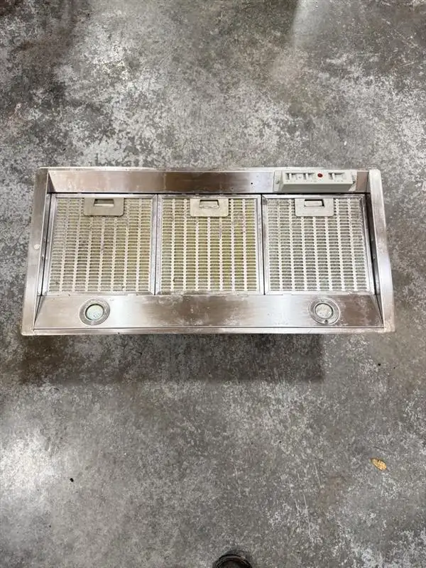HOTTE DE CUISINIÈRE DE MARQUE FABER