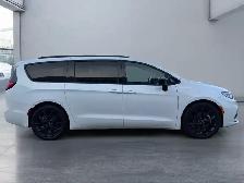 2025 Chrysler Pacifica Limited - Photo 6
