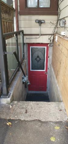 1 bed furnished Basement downtown - Photo 9