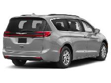 2022 Chrysler Pacifica Touring L - Photo 2