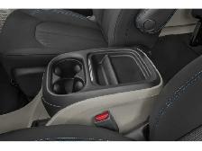 2022 Chrysler Pacifica Touring L - Photo 11