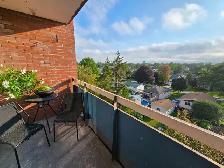 Stunning Two Bdrm Downtown Condo Collingwood - $2350 Incl. - Photo 7