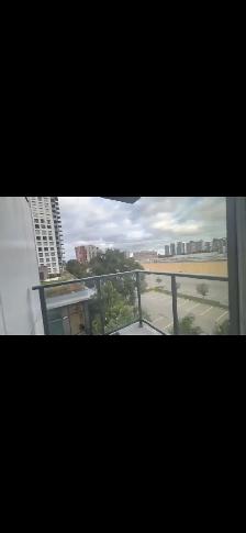 Private room with private washroom in condo - Photo 2