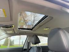 2024 Hyundai Elantra LUXURY LOCAL ONE OWNER - NO ACCIDENTS - Photo 5
