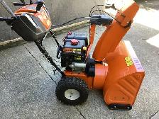 Columbia 24 in. 3 stage snow blower - Photo 3
