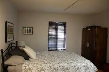 Centretown bright & spacious 3 bedroom apartment - Photo 10
