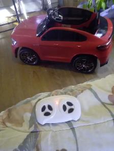 Mercedes AMG electric ride-on car - Photo 2