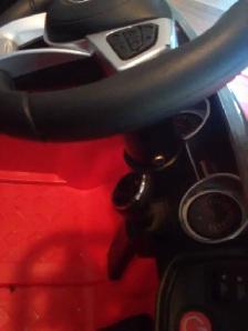 Mercedes AMG electric ride-on car - Photo 7