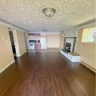 Lakefront 1-Bdrm Apart.- Nov 1st- ALL Utilities Included - Photo 9
