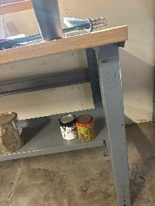 work bench - Photo 2