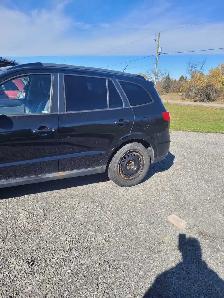 2012 Hyundai Santa Fe GL W/SPORT - excellent for winter - Photo 2
