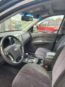 2012 Hyundai Santa Fe GL W/SPORT - excellent for winter - Photo 5