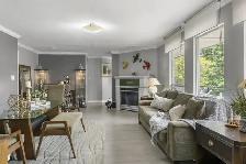 Luxury fully furnished 5 BR Plus large Den 3 Bath home for Rent - Photo 8