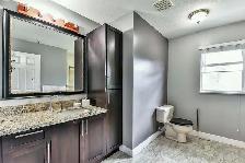 Luxury fully furnished 5 BR Plus large Den 3 Bath home for Rent - Photo 22