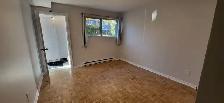 ​Magnifique 3 ½ très ensoleillé à Saint-Léonard – Occupation imm - Photo 3