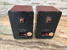 REALISTIC SPEAKERS FOR SALE - Photo 2