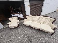 Free delivery used Vintage Style Tufted Sofa and Armchair Set - Photo 6
