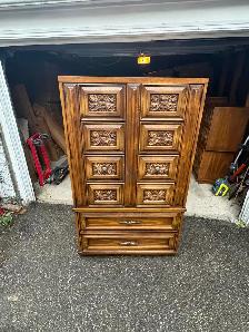Free delivery used Vintage Armoire with Carved Floral Details - Photo 3