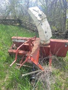 Tractor snow blower - Photo 2