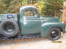 1952 HARVESTER  L130  All Original Farm Truck!Has Tilt Dump Box - Photo 2