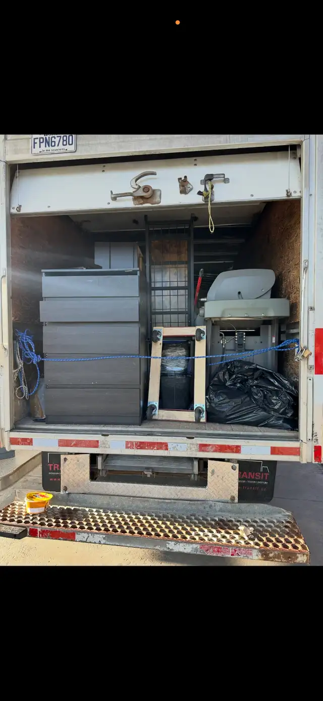 Ramassage de feuilles | Camion   aide | Montréal
