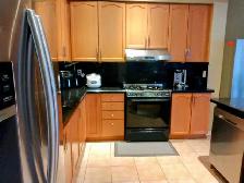 Female only- Richmond Hill room for rent