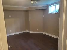 Room for rent in basement appartment in cambridge