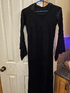 Halloween Costumes - Photo 4