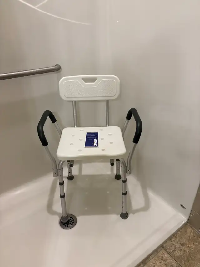 BATH / SHOWER BENCH with Back and Padded Arms