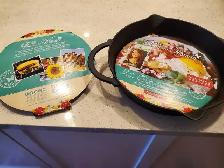 The Pioneer Woman cast iron frying pan