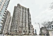 Square One condo 1 bedroom   large-size den for rent - Photo 2