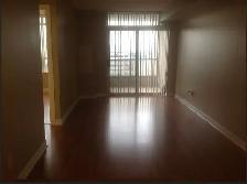 Square One condo 1 bedroom   large-size den for rent - Photo 12