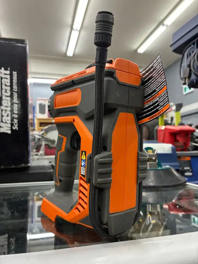 Ridgid R87044 18V Inflator (Tool Only)