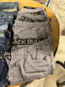 Men’s Clothing Lot - Includes Carhartt - 30 Pieces - $400 - Photo 3