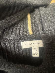 Men’s Clothing Lot - Includes Carhartt - 30 Pieces - $400 - Photo 10