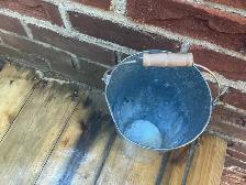 Galvanized Metal Flower Bucket With Wooden Handle ! - Photo 8