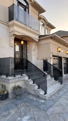 Frameless Spigot Glass Railing